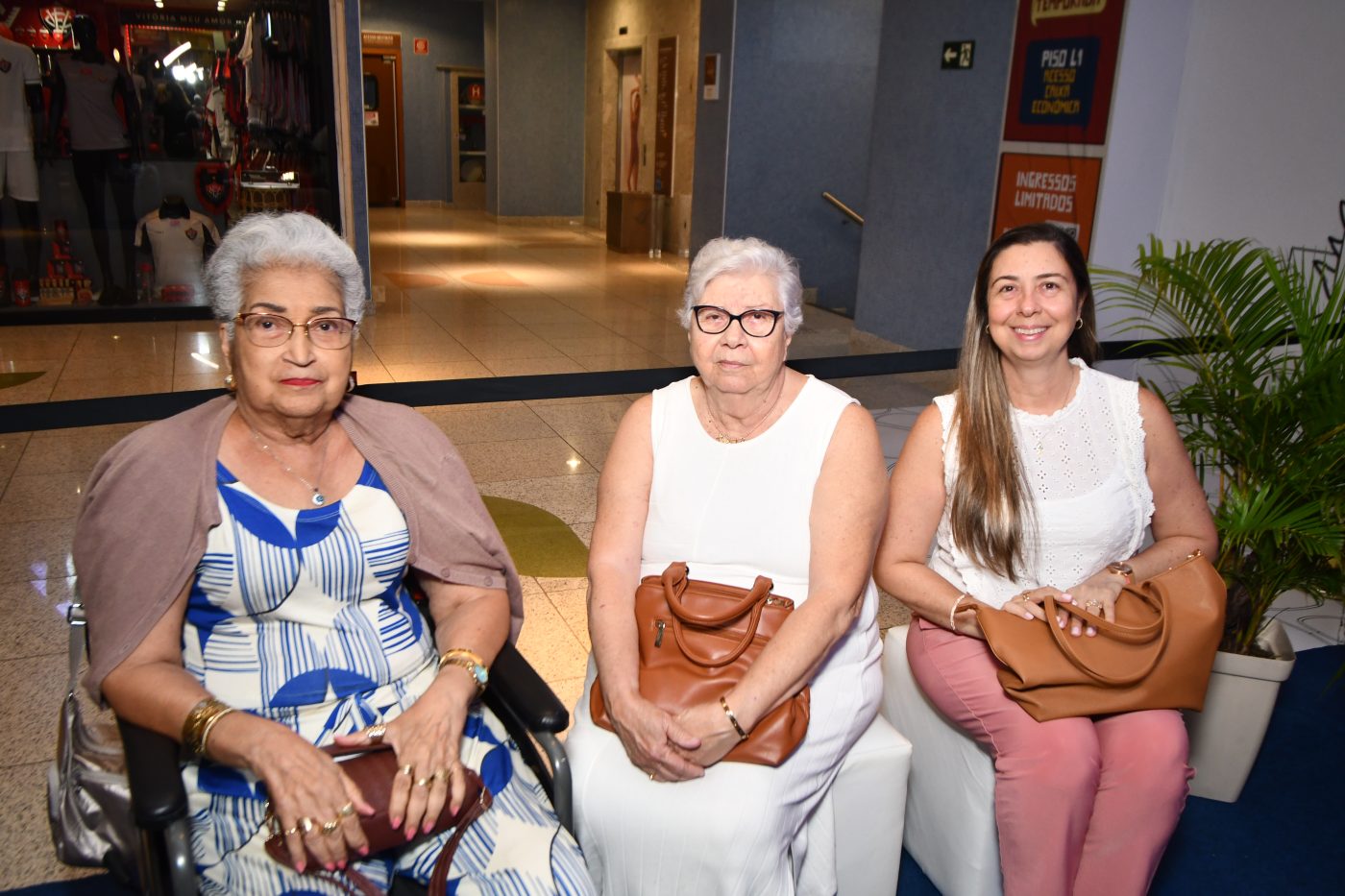 Neusa Silva, Maria de Fátima e Andrea Martins 