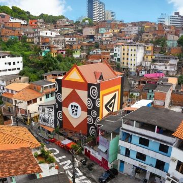 Escola fundada por Carlinhos Brown abre 40 vagas para curso gratuito de música em Salvador