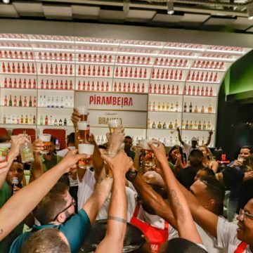 Em Salvador, Pirambeira promove festa  com open bar, open food e samba