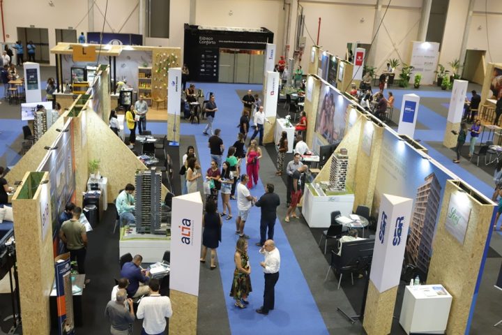 Salão Imobiliário Estação 50 movimenta shopping de Salvador com imóveis e condições especiais