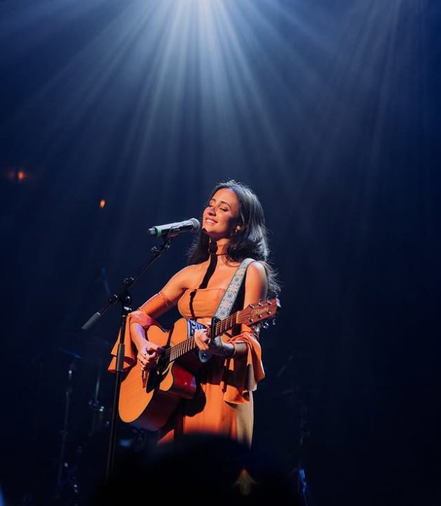 Mariana Nolasco apresenta show especial em Salvador