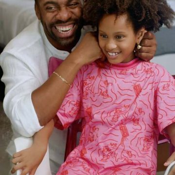 Lázaro Ramos diverte público em momento de beleza com a filha: “Sendo cuidado”