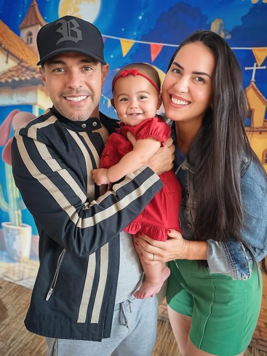 Graciele Lacerda abre álbum de fotos com a filha Clara no Nordeste: “Dias intensos e inesquecíveis”