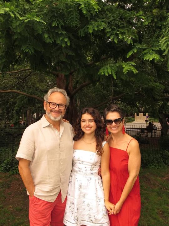 Filha de Sandra Annenberg celebra aniversário com passeio no parque em Nova York; veja fotos