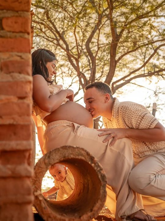 Na reta final da gestação, Ary Mirelle compartilha ensaio especial com João Gomes; veja fotos