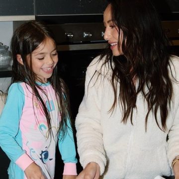 Sabrina Sato diverte público ao mostrar receita especial preparada pela filha Zoe