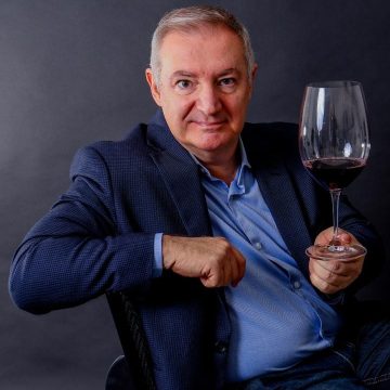 Bella Napoli lança projeto enogastronômico com jantar harmonizado pelo sommelier italiano Gianni Tartari