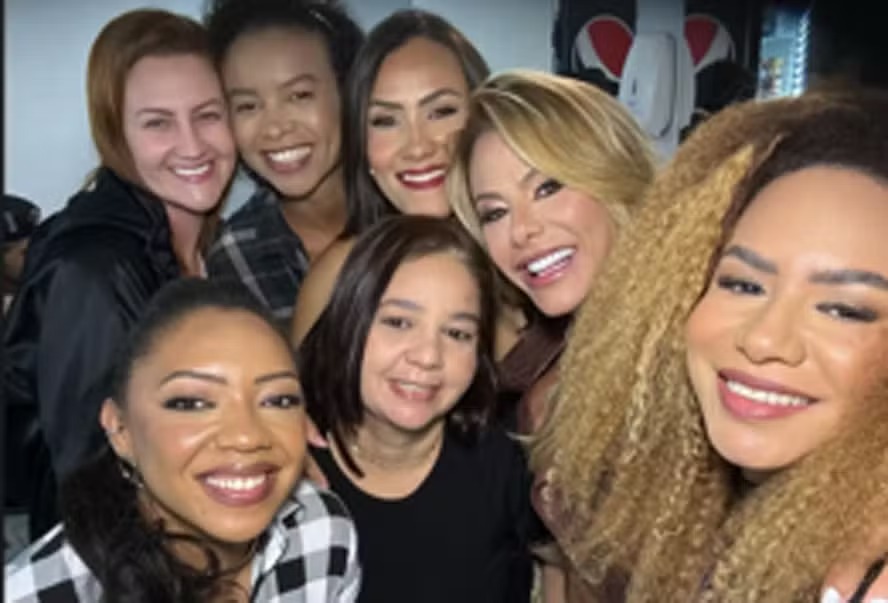 Poliana Rocha elogia cuidadoras dos netos; profissionais são famosas nas redes sociais