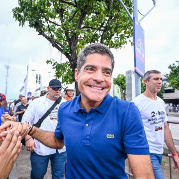 ACM Neto desponta como favorito na disputa pelo governo da Bahia, segundo pesquisa