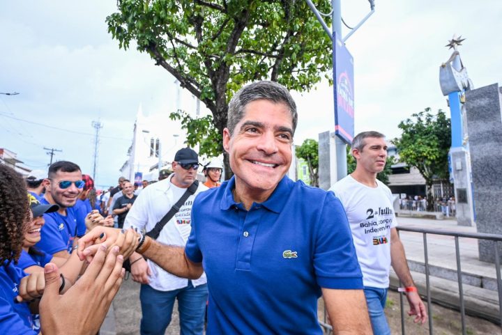 ACM Neto reafirma candidatura ao governo: ‘A Bahia merece mais’