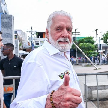 Jaques Wagner passa por cirurgia ortopédica e se afasta temporariamente da liderança do governo no Senado