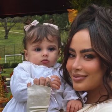 Rafaella Santos festeja aniversário de Helena, filha de Neymar, com clique inédito: ‘Princesinha’