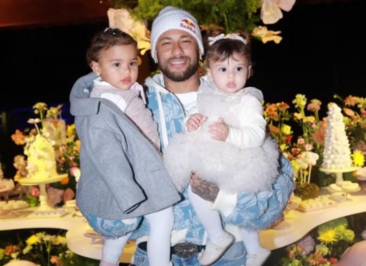Neymar reage a comentário sobre filhas gastarem sua fortuna de US$ 1 bilhão
