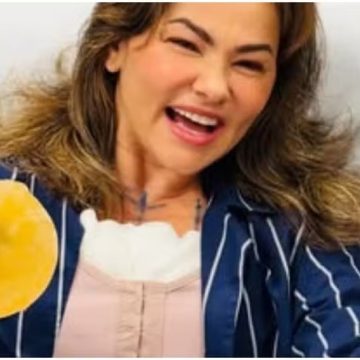 Ex-Tiazinha, Suzana Alves retira silicone: ‘Natural novamente!’