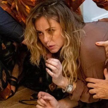 Heleninha vai ao fundo do poço por conta da bebida em ‘Vale tudo’: ‘Não tem cura’