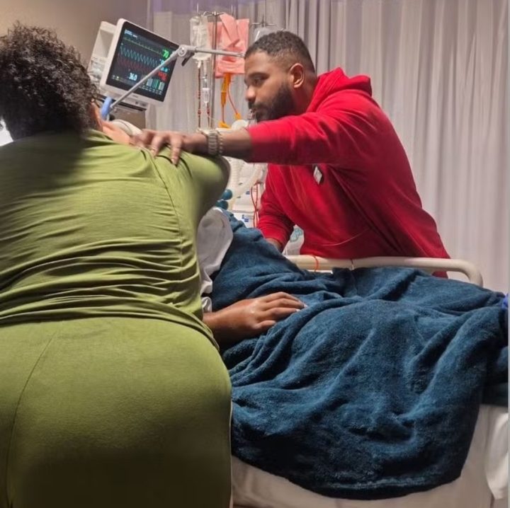 Mulher de Arlindo Cruz compartilha foto do cantor internado em UTI