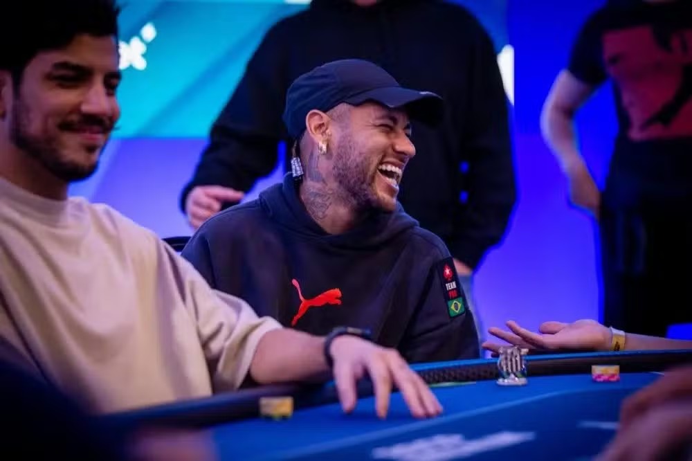 Neymar fatura bolada, mas é eliminado em reta final de torneio de pôquer; veja prêmio