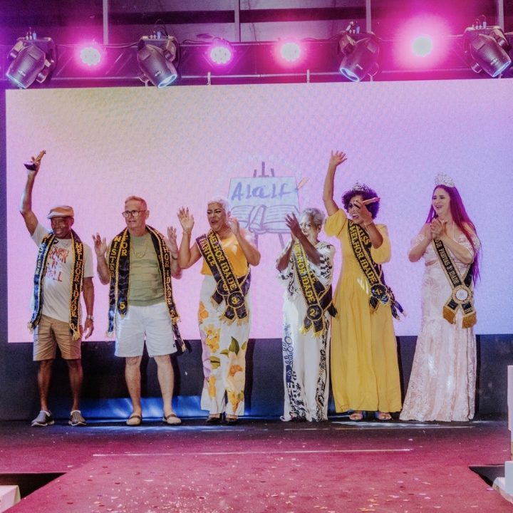 Desfile da Melhor Idade movimenta shopping neste sábado (26)
