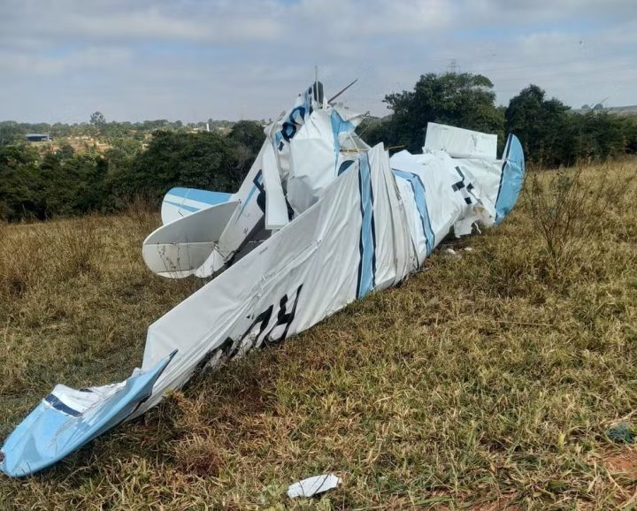 Queda de avião no interior de São Paulo deixa duas pessoas mortas, segundo bombeiros