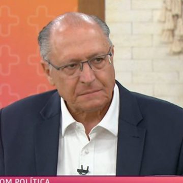 ‘Lula ficou preso um ano e meio e não quis derrubar a democracia’, diz Alckmin
