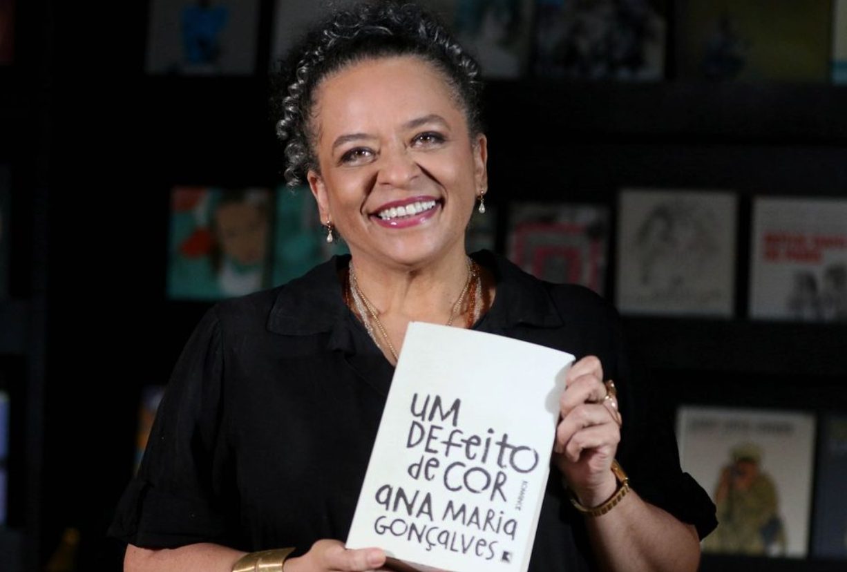 Ana Maria Gonçalves se torna a primeira mulher negra eleita para a Academia Brasileira de Letras