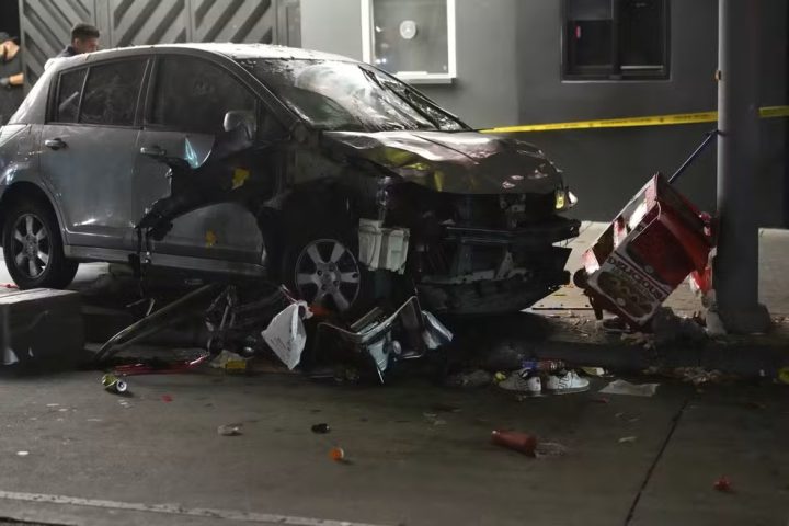 Motorista atropela 30 pessoas em boate de Los Angeles e é baleado por populares
