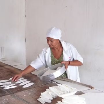 Câmara aprova projeto que reconhece beiju como patrimônio imaterial de Irará