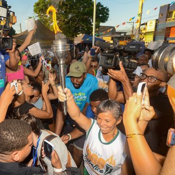 Fogo Simbólico chega a Pirajá e abre oficialmente as celebrações do 2 de Julho em Salvador