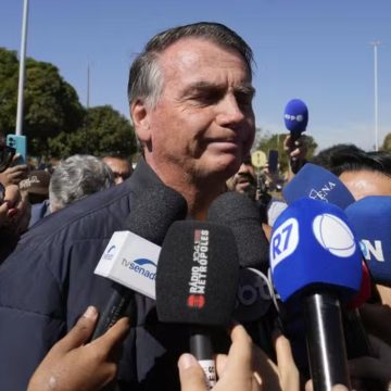 ‘Nunca abri um pen drive na vida’, diz Bolsonaro