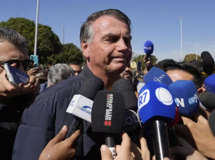 ‘Nunca abri um pen drive na vida’, diz Bolsonaro