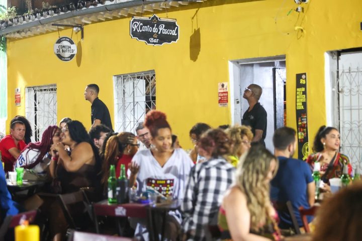Palco da boemia de Salvador: conheça 7 bares que bombam no Santo Antônio Além do Carmo