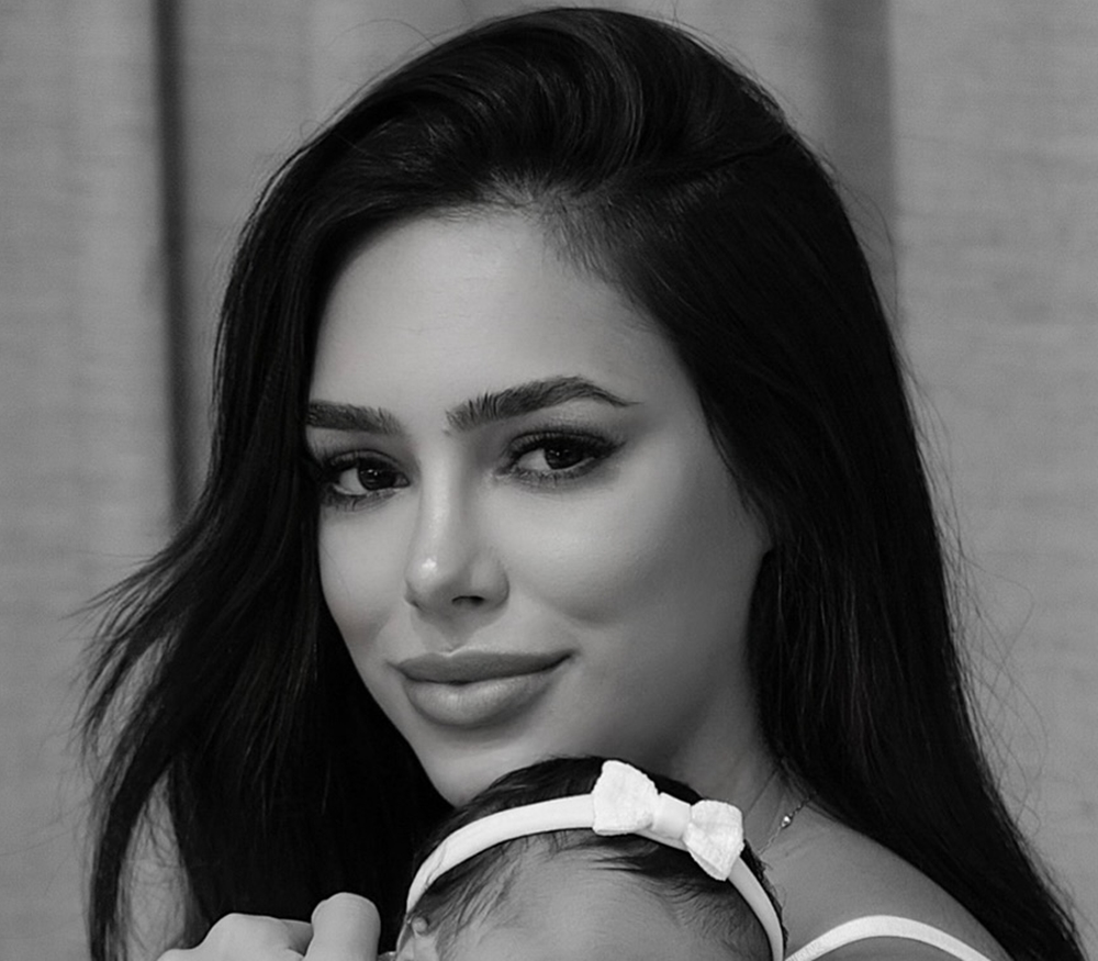 Bruna Biancardi posta foto inédita com 2ª filha e semelhança com Neymar impressiona
