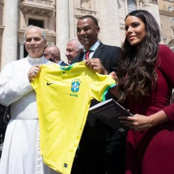 Mariah Morais, noiva de Cafu, revela bastidores de encontro com o Papa Leão XIV: ‘Não parava de tremer’