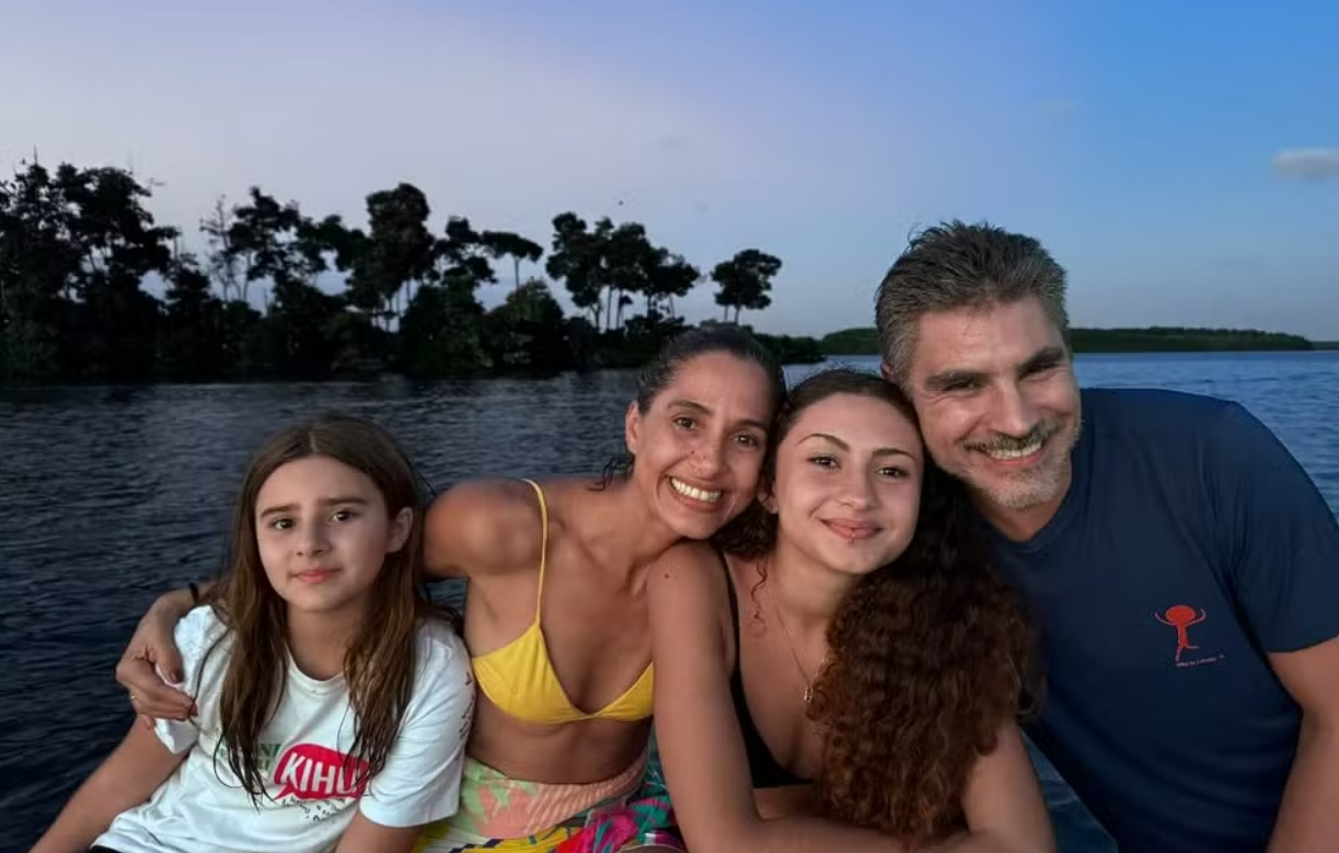 No Piauí, Camila Pitanga curte viagem com o namorado, filha e enteada; veja fotos