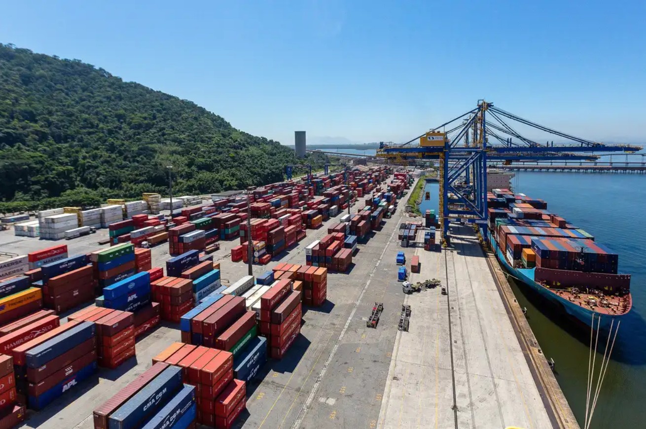 Quase metade das exportações brasileiras aos EUA escapa de tarifaço de Trump