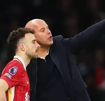 Técnico do Liverpool relembra última conversa com o jogador Diogo Jota