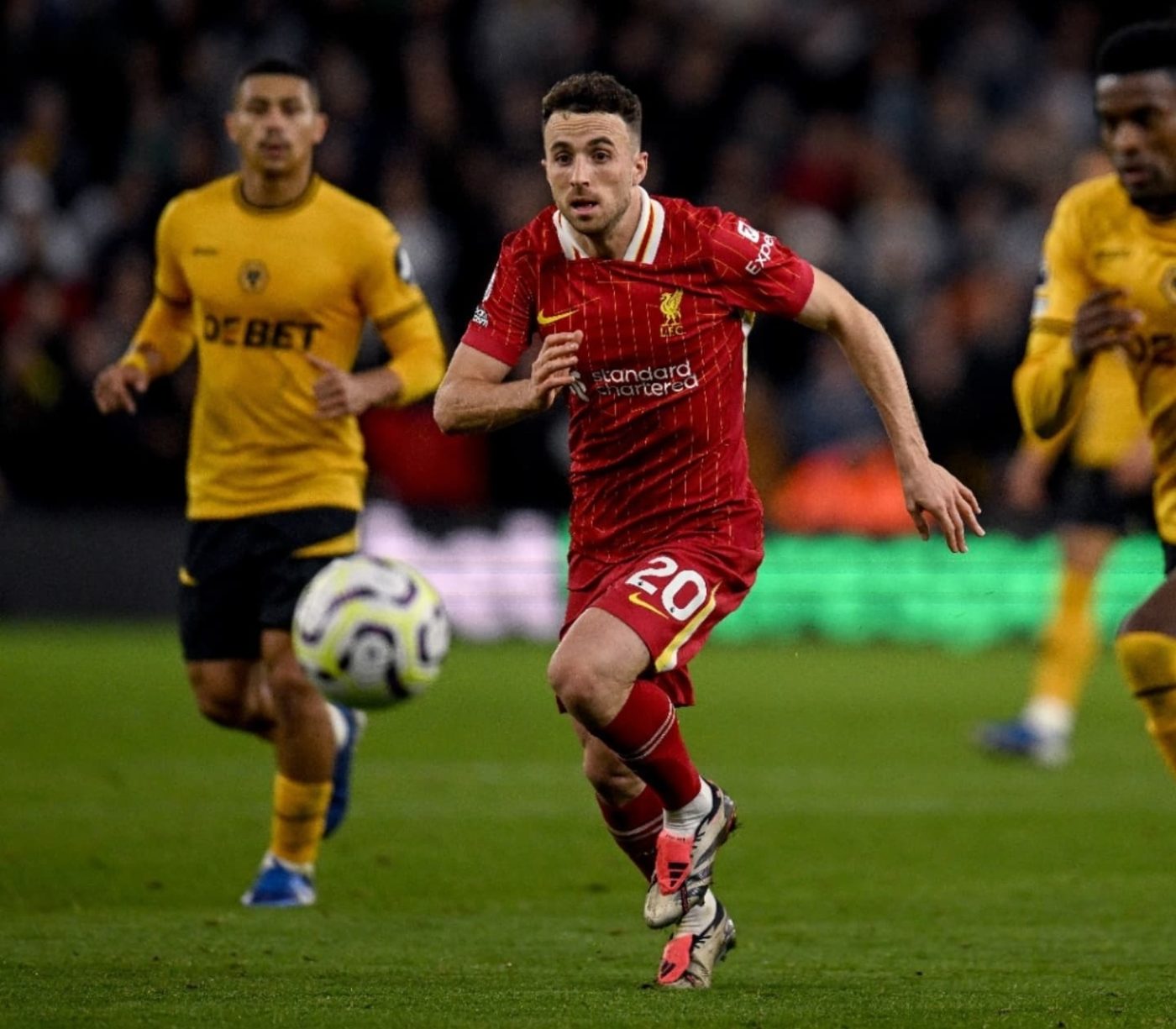 Em luto! Liverpool eterniza camisa de Diogo Jota após acidente de carro fatal