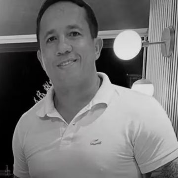 Morre torcedor do Bahia que viralizou ao cantar hino do clube durante cirurgia no cérebro