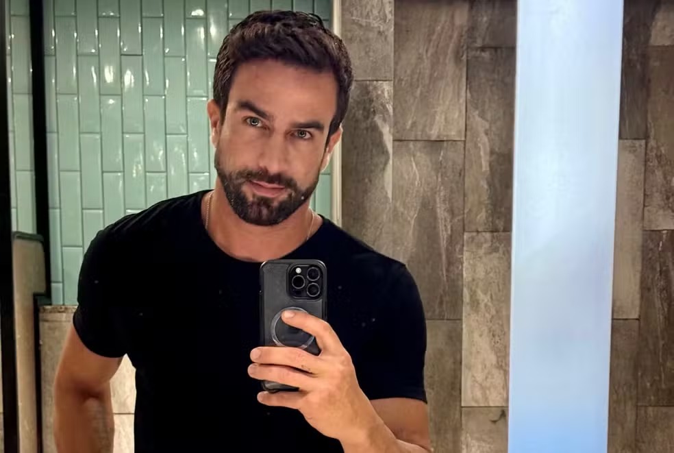 Erasmo Viana conta como superou vícios em pornografia e maconha: ‘Assumir meu passado’