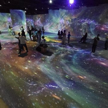 Exposição imersiva Viagem ao Espaço estreia temporada em shopping de Salvador