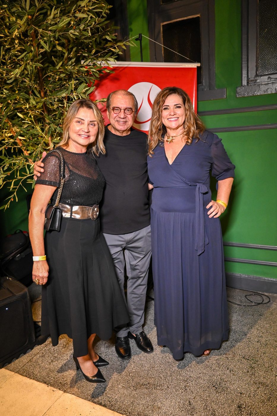 Rosângela, Roberto Sá Menezes e Agnaluce Moreira