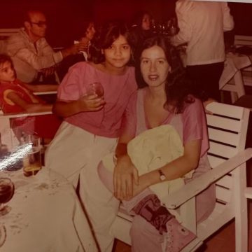 Flora Gil recebe lembrança especial na missa de sétimo dia de Preta Gil: “Ela e eu em setembro de 1984”