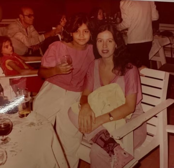 Flora Gil recebe lembrança especial na missa de sétimo dia de Preta Gil: “Ela e eu em setembro de 1984”