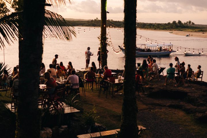 Itacaré recebe festival inédito de drinks com bartenders de SP, Ceará e Bahia