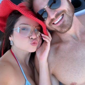 Na Itália, Juliette e noivo curtem passeio romântico de barco; veja fotos