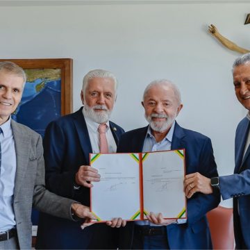 Lula propõe feriado nacional no 2 de Julho e viaja a Salvador para celebrações