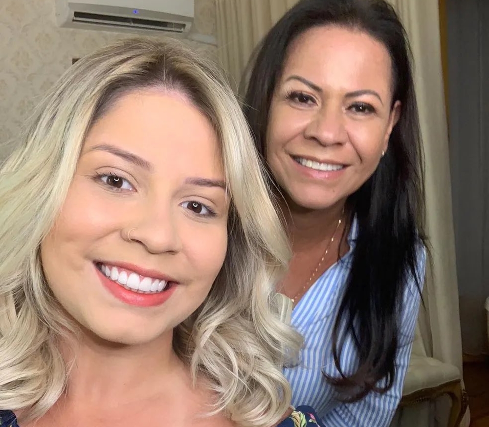 Famílias de vítimas podem reaver indenização após polêmica com mãe de Marília Mendonça; entenda