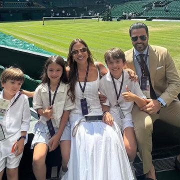 Patrícia Abravanel curte viagem em família no Reino Unido
