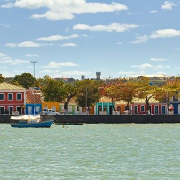 Bahia tem quatro cidades entre os destinos mais procurados para hospedagem no Brasil
