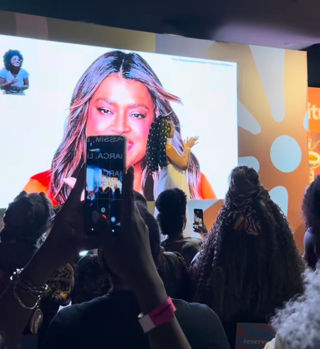 Preta Gil é homenageada na abertura do Festival Negritudes Globo em Salvador; veja vídeo